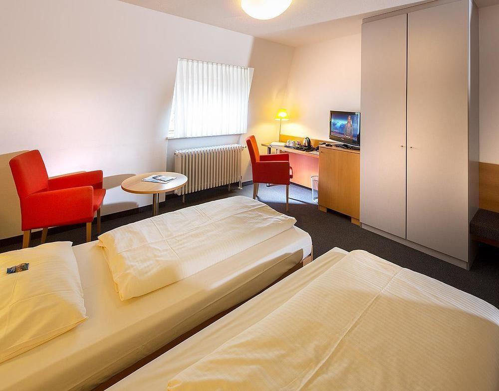Hotel Spenerhaus Frankfurt am Main Bagian luar foto