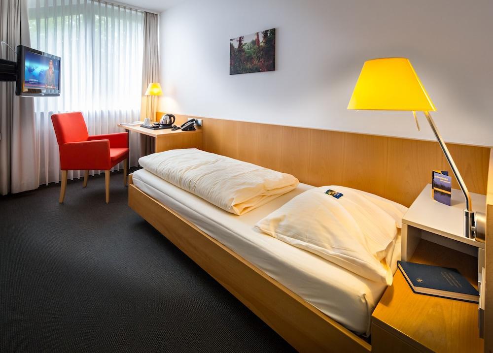Hotel Spenerhaus Frankfurt am Main Bagian luar foto