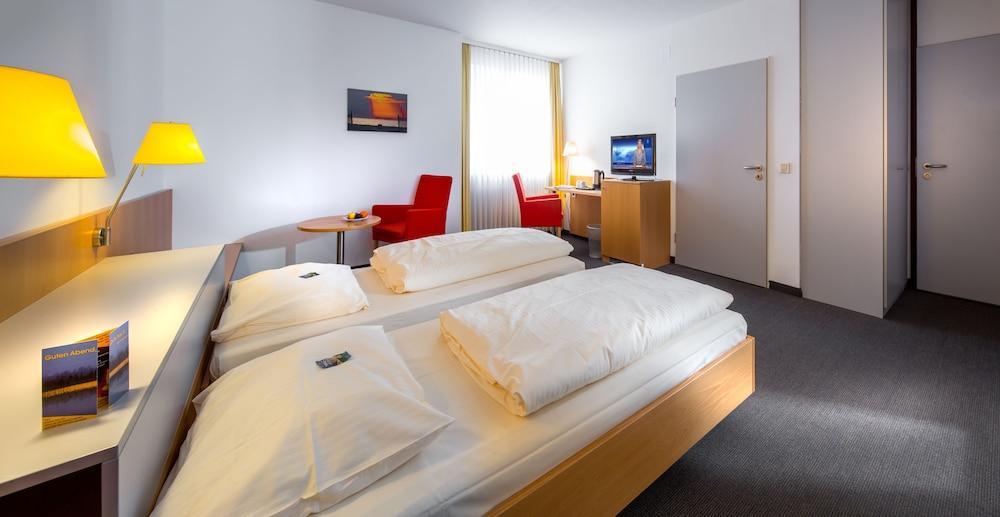 Hotel Spenerhaus Frankfurt am Main Bagian luar foto